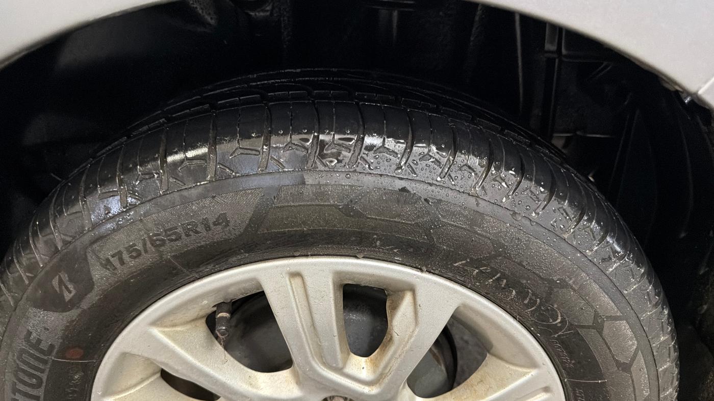 2018 Tata Tiago XZA PETROL, Petrol, Automatic, 38,100 km, Left Rear Tyre Tread