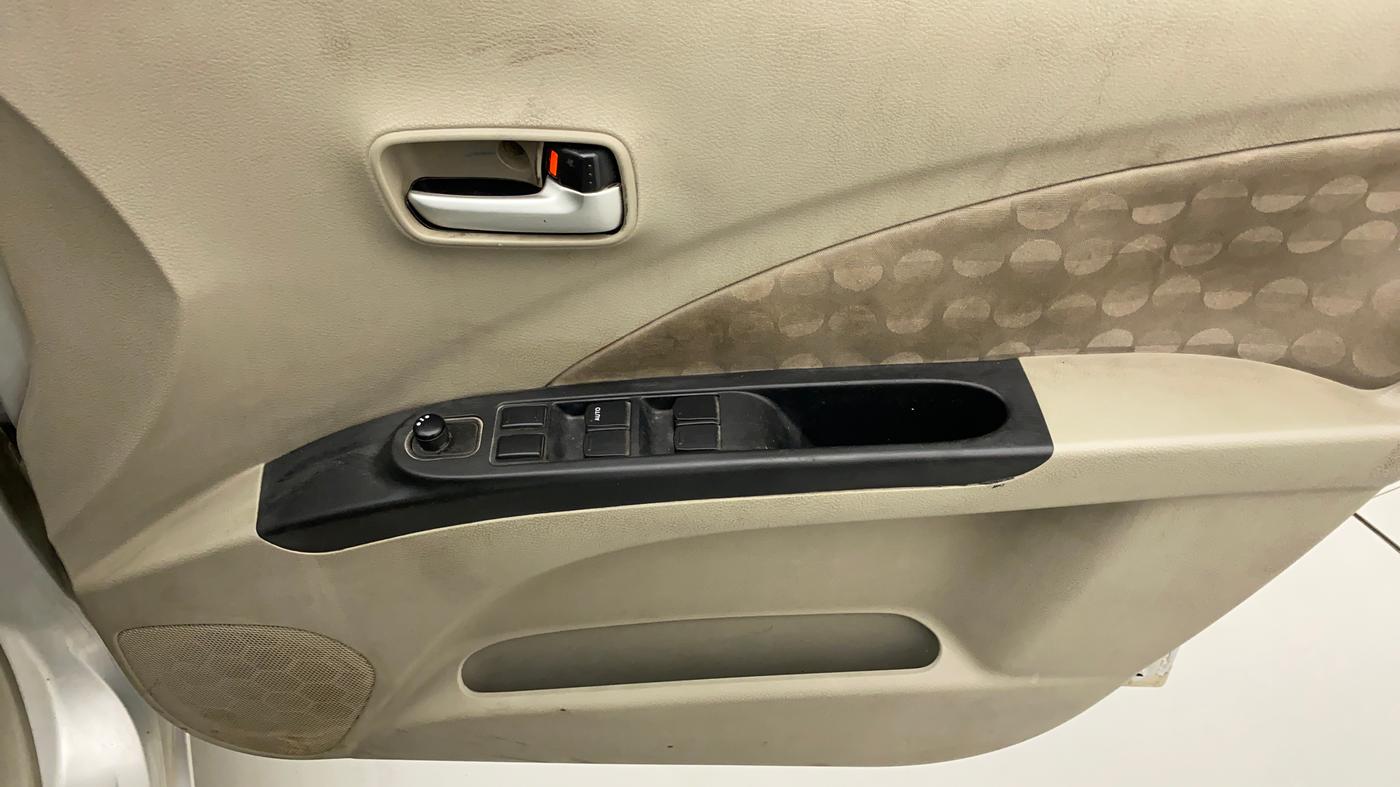 2017 Maruti Celerio ZXI, CNG, Manual, 83,792 km, Driver Side Door Panels Control