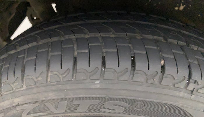2017 Maruti Wagon R 1.0 VXI, Petrol, Manual, 37,411 km, Right Rear Tyre Tread