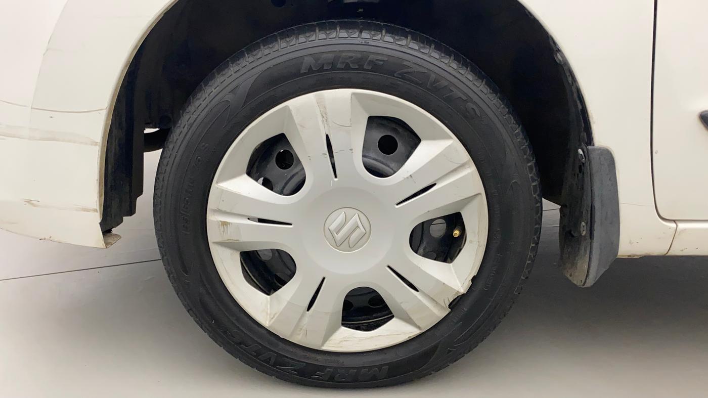 2017 Maruti Wagon R 1.0 VXI, Petrol, Manual, 37,411 km, Left Front Wheel