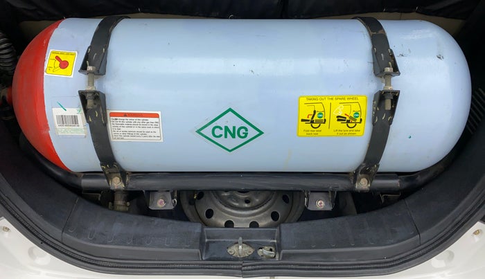 2018 Maruti Wagon R 1.0 LXI CNG, CNG, Manual, 83,254 km, Boot Inside