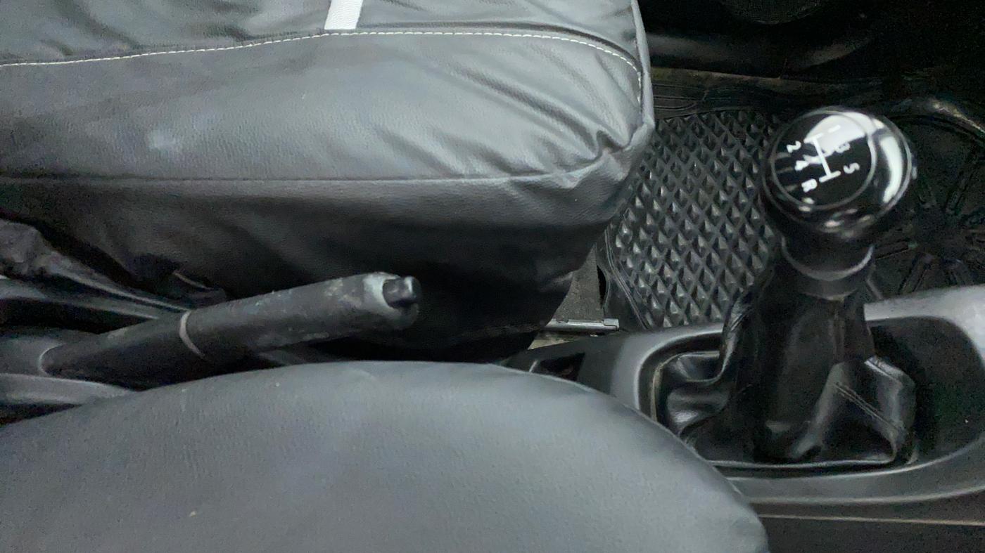 2018 Maruti Wagon R 1.0 LXI CNG, CNG, Manual, 83,254 km, Gear Lever