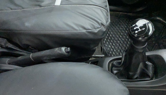 2018 Maruti Wagon R 1.0 LXI CNG, CNG, Manual, 83,254 km, Gear Lever