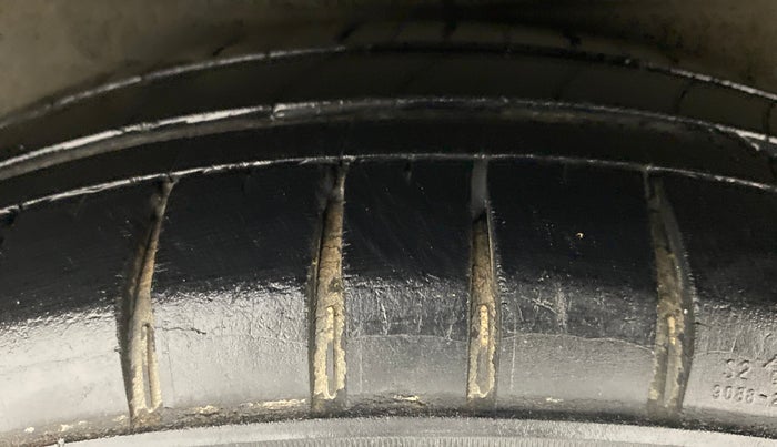 2011 Hyundai i10 SPORTZ 1.2 AT KAPPA2, Petrol, Automatic, 96,788 km, Right Rear Tyre Tread