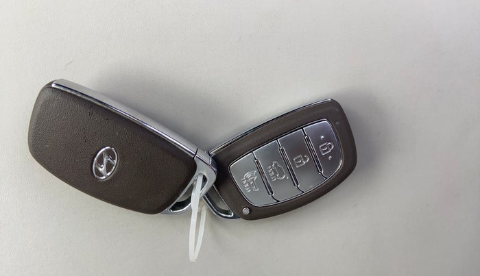 2019 Hyundai VENUE SX 1.0 (O) TURBO, Petrol, Manual, 9,114 km, Key Close Up