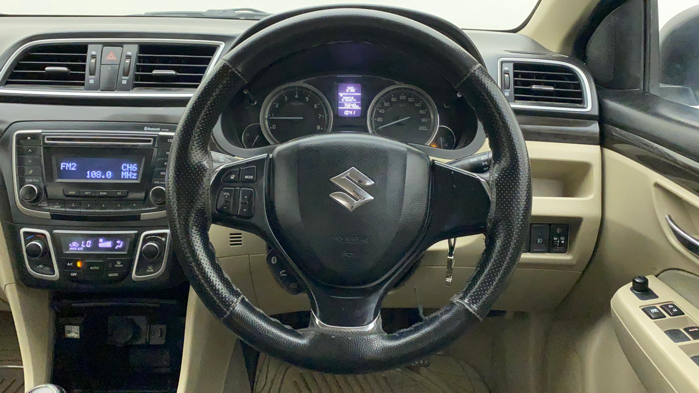 2017 Maruti Ciaz DELTA 1.4 MT PETROL, Petrol, Manual, 75,639 km, Steering Wheel Close Up