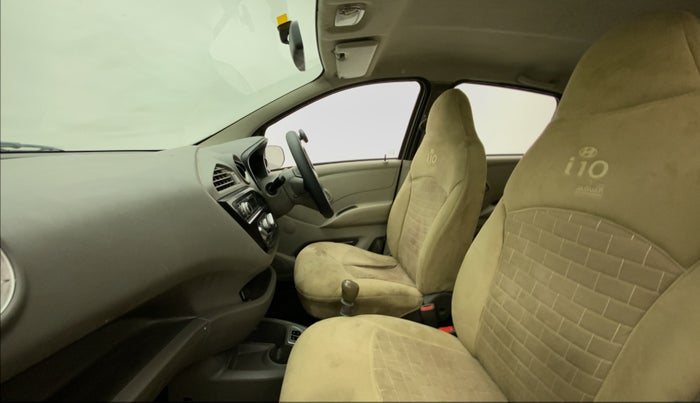 2016 Datsun Redi Go S, CNG, Manual, 72,643 km, Right Side Front Door Cabin