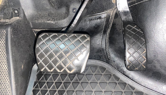 2018 Skoda Rapid STYLE 1.5 TDI AT, Diesel, Automatic, 1,26,383 km, Pedals