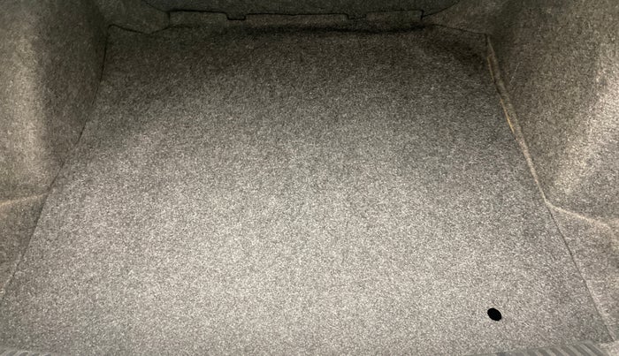 2018 Skoda Rapid STYLE 1.5 TDI AT, Diesel, Automatic, 1,26,383 km, Boot Inside