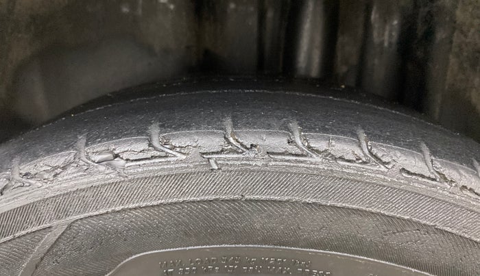 2018 Skoda Rapid STYLE 1.5 TDI AT, Diesel, Automatic, 1,26,383 km, Left Rear Tyre Tread