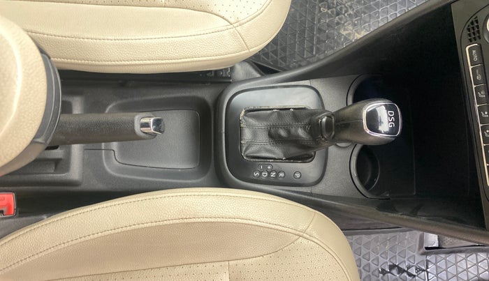 2018 Skoda Rapid STYLE 1.5 TDI AT, Diesel, Automatic, 1,26,383 km, Gear Lever