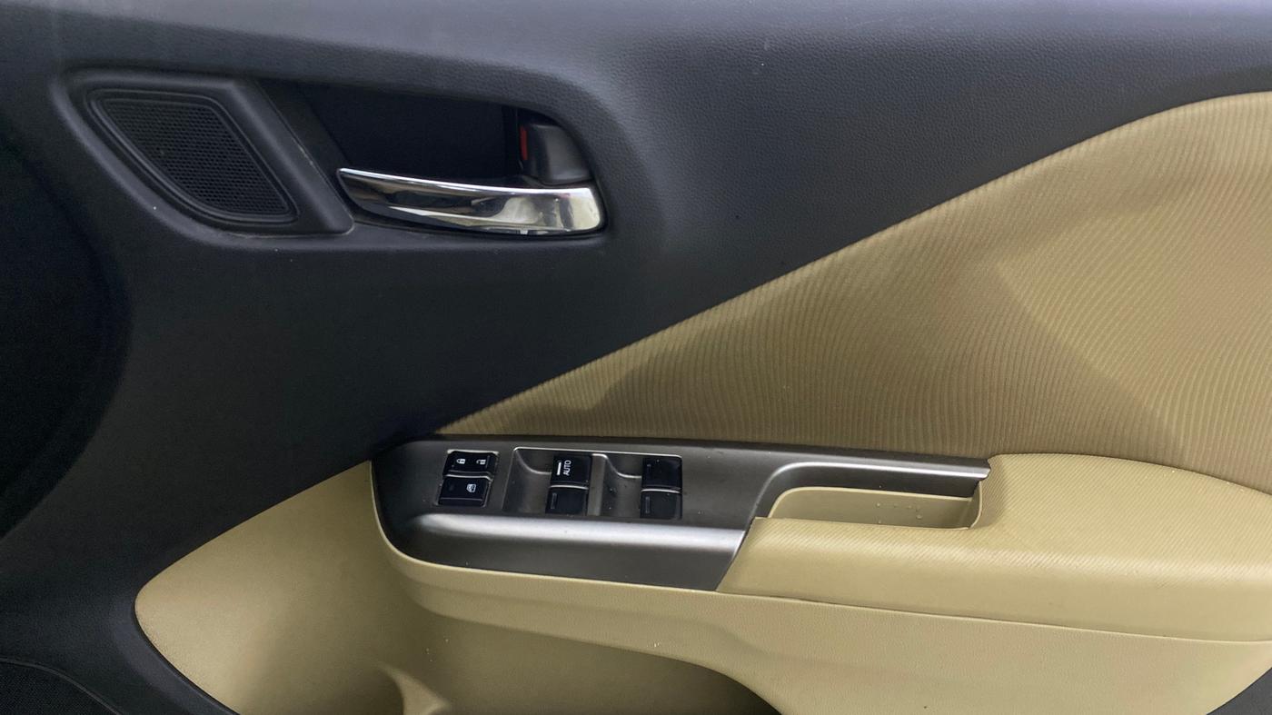 2016 Honda City 1.5L I-VTEC V MT, Petrol, Manual, 55,966 km, Driver Side Door Panels Control