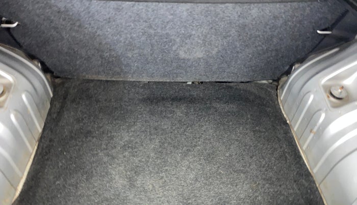 2016 Renault Kwid RXT 0.8, Petrol, Manual, 52,013 km, Boot Inside