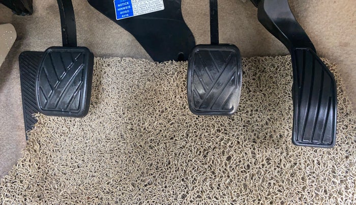 2016 Maruti Ciaz VXI, Petrol, Manual, 52,757 km, Pedals