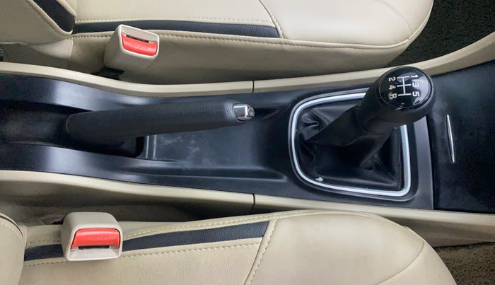 2016 Maruti Ciaz VXI, Petrol, Manual, 52,757 km, Gear Lever