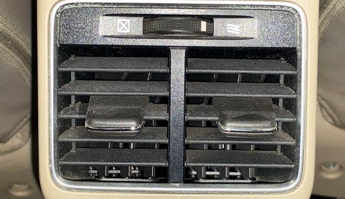 2017 Maruti Ciaz ZXI+ AT, Petrol, Automatic, 53,494 km, Rear AC Vents
