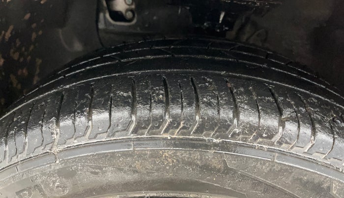 2015 Hyundai Elite i20 ASTA 1.2, Petrol, Manual, 54,336 km, Left Front Tyre Tread