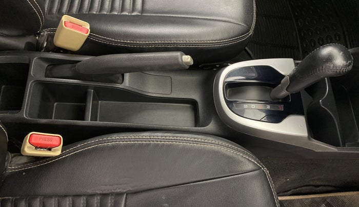 2016 Honda Jazz 1.2L I-VTEC V AT, Petrol, Automatic, 48,509 km, Gear Lever