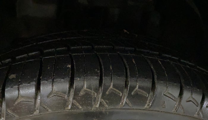 2022 Tata Tiago XZ PLUS CNG, CNG, Manual, 61,106 km, Left Front Tyre Tread
