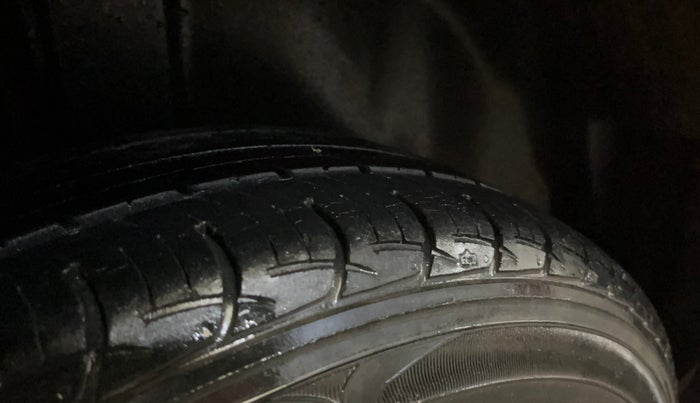 2015 Maruti Ciaz VXI, Petrol, Manual, 38,962 km, Right Rear Tyre Tread