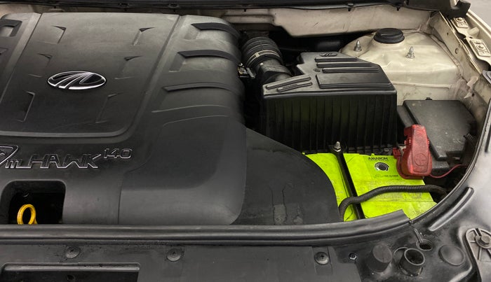2016 Mahindra XUV500 W8, Diesel, Manual, 1,23,899 km, Engine View - Left