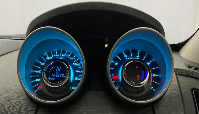 2016 Mahindra XUV500 W8, Diesel, Manual, 1,23,899 km, Odometer Image