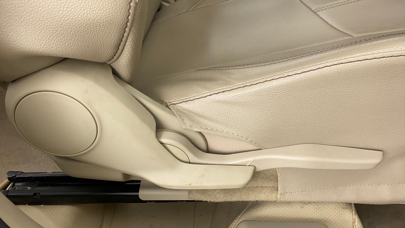 2020 Maruti Dzire VXI, Petrol, Manual, 16,178 km, Driver Side Adjustment Panel