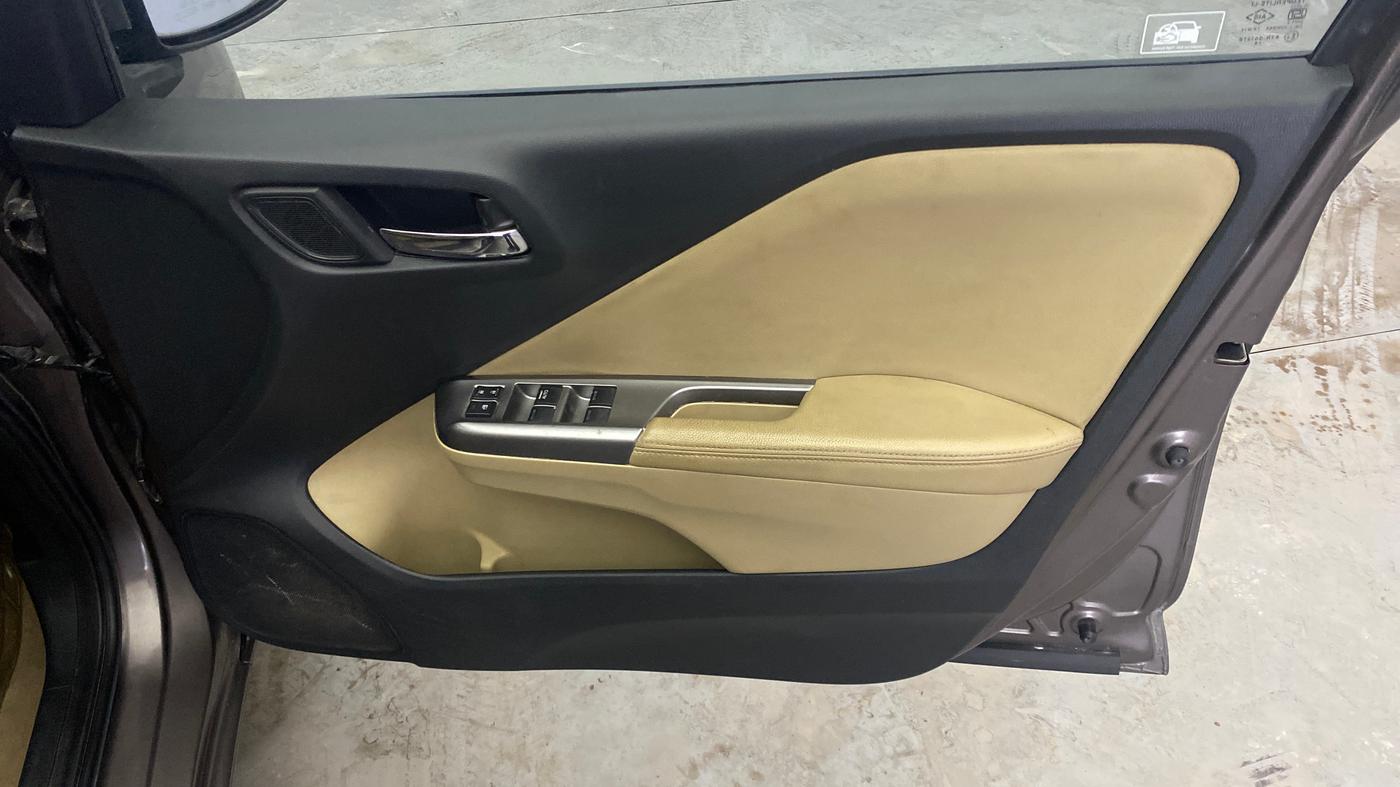 2014 Honda City 1.5L I-VTEC VX, Petrol, Manual, 60,508 km, Driver Side Door Panels Control