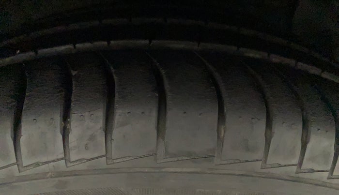 2020 Hyundai GRAND I10 NIOS ASTA AMT 1.2 KAPPA VTVT, Petrol, Automatic, 11,709 km, Left Rear Tyre Tread