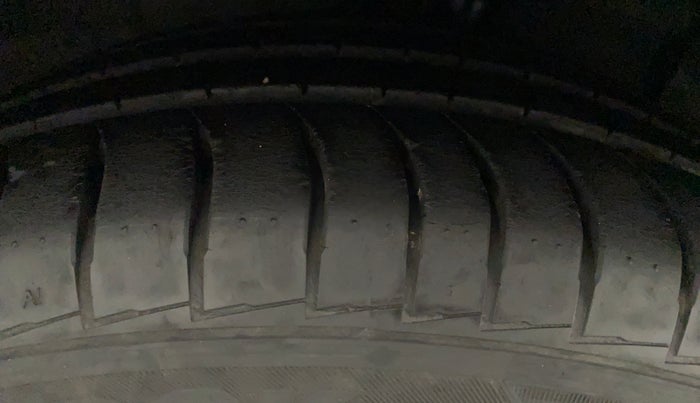 2020 Hyundai GRAND I10 NIOS ASTA AMT 1.2 KAPPA VTVT, Petrol, Automatic, 11,709 km, Right Rear Tyre Tread