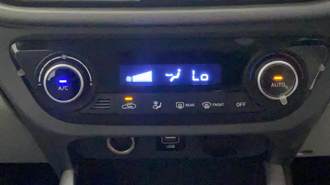 2020 Hyundai GRAND I10 NIOS ASTA AMT 1.2 KAPPA VTVT, Petrol, Automatic, 11,709 km, Automatic Climate Control