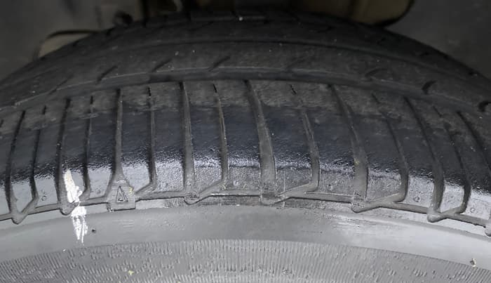 2017 Tata TIGOR XZ 1.2 REVOTRON OPT, Petrol, Manual, 18,657 km, Left Front Tyre Tread