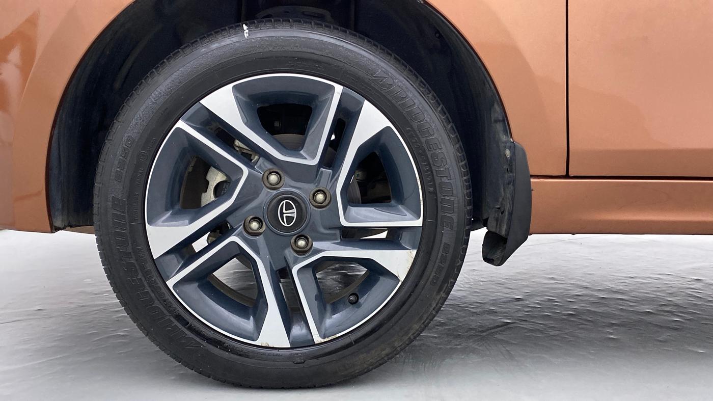 2017 Tata TIGOR XZ 1.2 REVOTRON OPT, Petrol, Manual, 18,657 km, Left Front Wheel