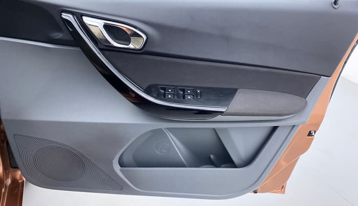 2017 Tata TIGOR XZ 1.2 REVOTRON OPT, Petrol, Manual, 18,657 km, Driver Side Door Panels Control