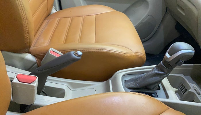 2021 Maruti Ertiga VXI AT SHVS, Petrol, Automatic, 53,981 km, Gear Lever