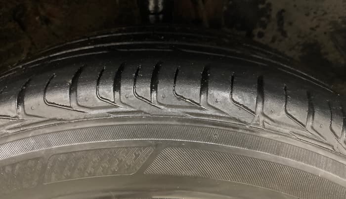 2021 KIA SONET GTX PLUS 1.5 AT, Diesel, Automatic, 94,312 km, Right Front Tyre Tread