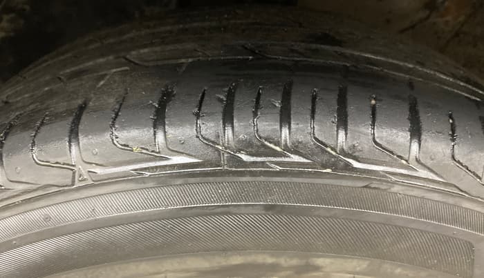 2021 KIA SONET GTX PLUS 1.5 AT, Diesel, Automatic, 94,312 km, Left Front Tyre Tread