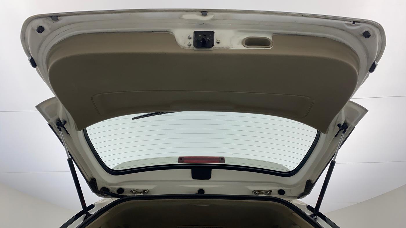 2016 Toyota Fortuner 3.0 AT 4X2, Diesel, Automatic, 1,97,528 km, Boot Door Open