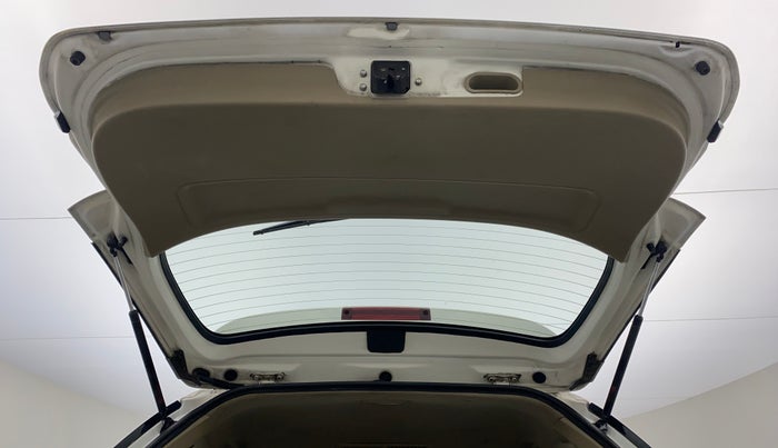 2016 Toyota Fortuner 3.0 AT 4X2, Diesel, Automatic, 1,97,528 km, Boot Door Open