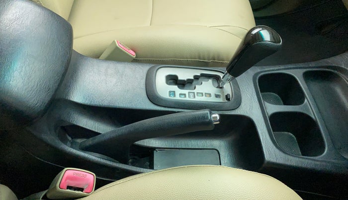 2016 Toyota Fortuner 3.0 AT 4X2, Diesel, Automatic, 1,97,528 km, Gear Lever