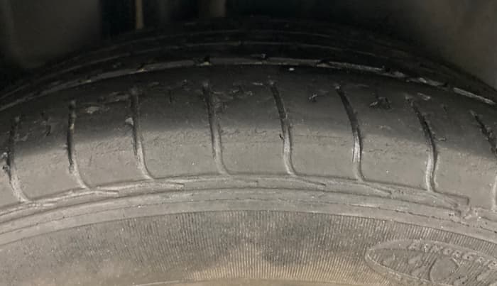 2017 Maruti Ciaz ALPHA DIESEL 1.3, Diesel, Manual, 1,47,557 km, Right Rear Tyre Tread