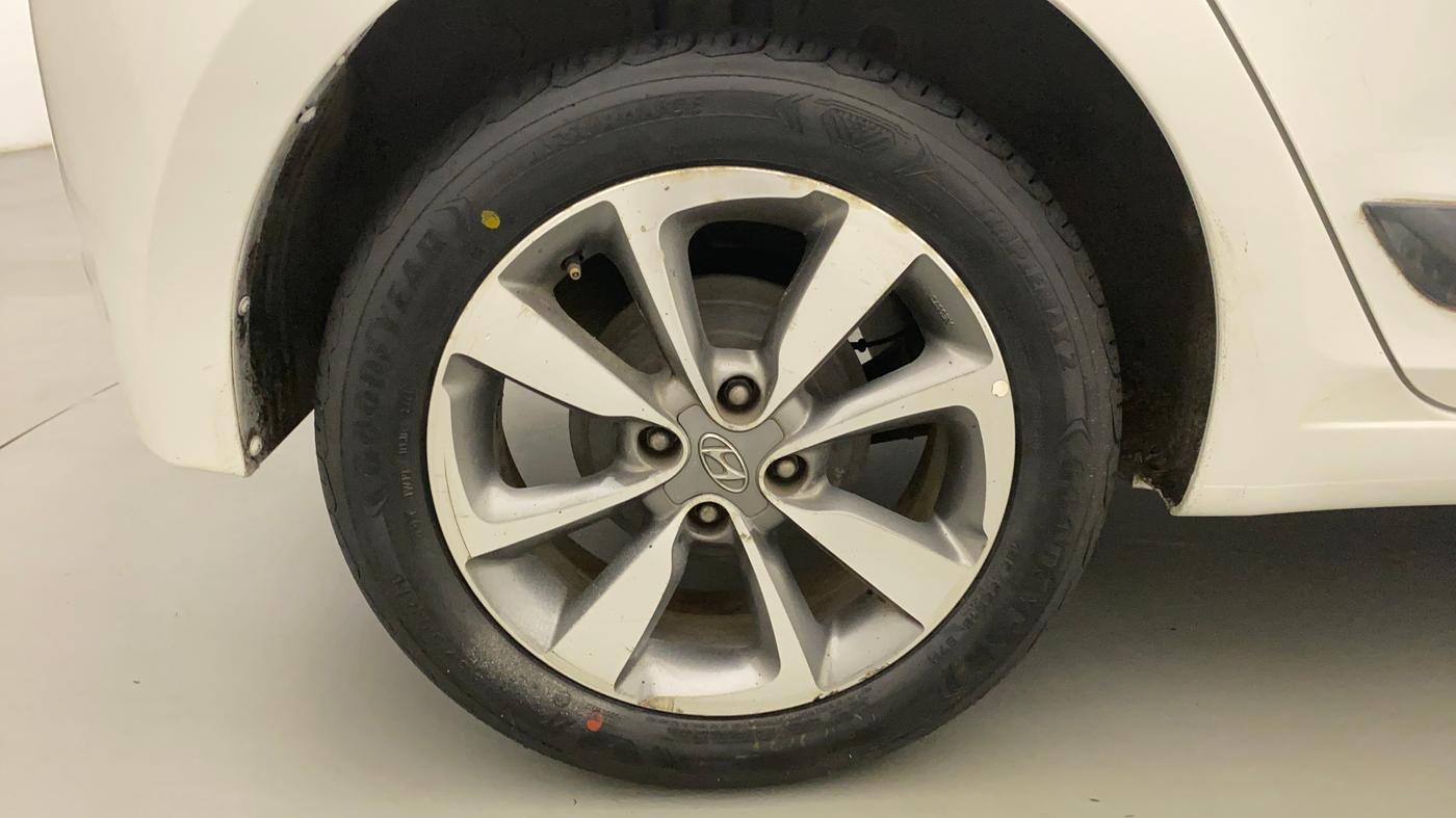 2014 Hyundai Elite i20 ASTA 1.4 CRDI, Diesel, Manual, 1,07,145 km, Right Rear Wheel