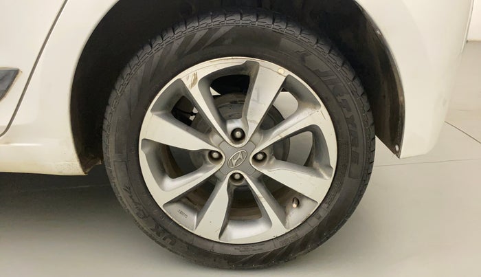 2014 Hyundai Elite i20 ASTA 1.4 CRDI, Diesel, Manual, 1,07,145 km, Left Rear Wheel