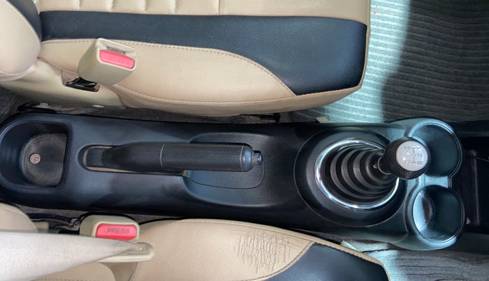 2015 Honda Amaze 1.2L I-VTEC S, Petrol, Manual, 92,331 km, Gear Lever
