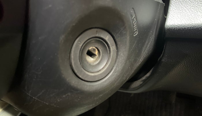 2015 Honda Amaze 1.2L I-VTEC S, Petrol, Manual, 92,331 km, Keyless Start/ Stop Button