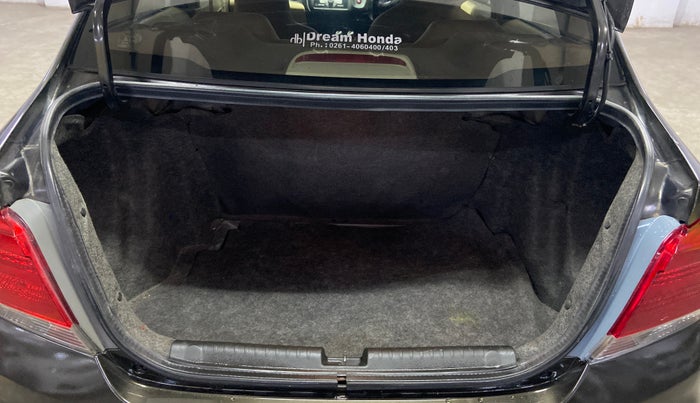 2015 Honda Amaze 1.2L I-VTEC S, Petrol, Manual, 92,331 km, Boot Inside