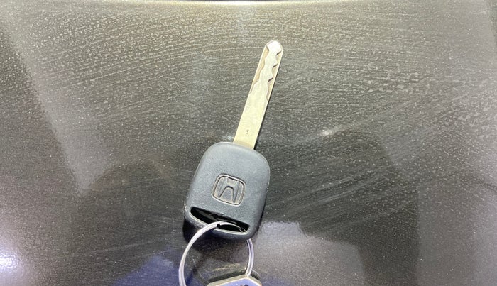 2015 Honda Amaze 1.2L I-VTEC S, Petrol, Manual, 92,331 km, Key Close Up