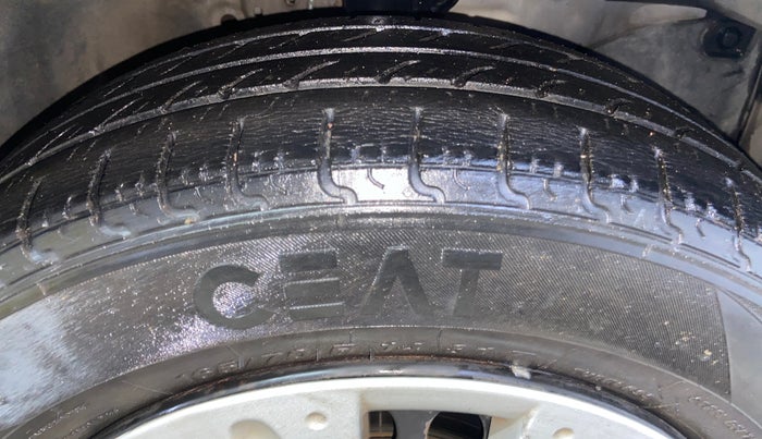 2015 Honda Amaze 1.2L I-VTEC S, Petrol, Manual, 92,331 km, Right Front Tyre Tread