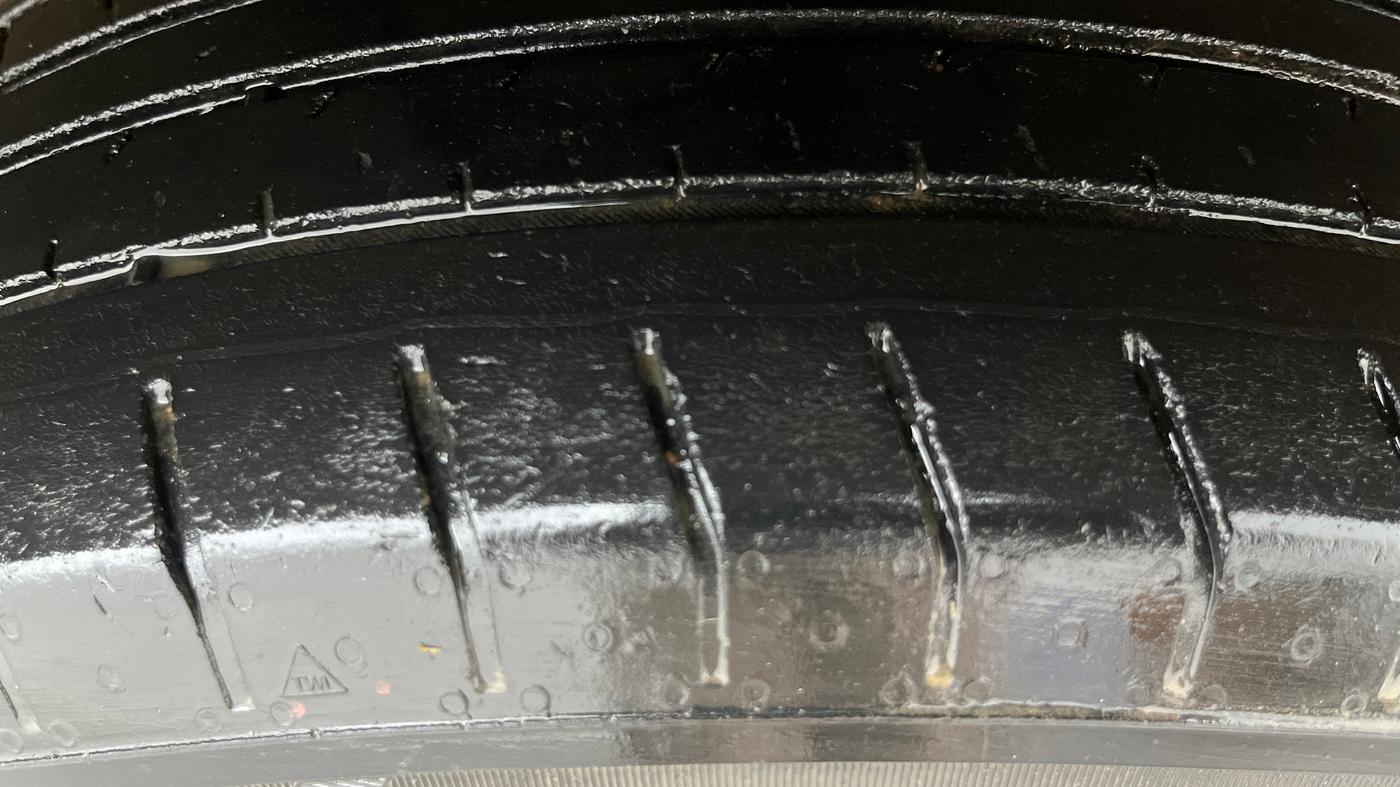2021 Hyundai VENUE S 1.2, Petrol, Manual, 48,792 km, Right Front Tyre Tread