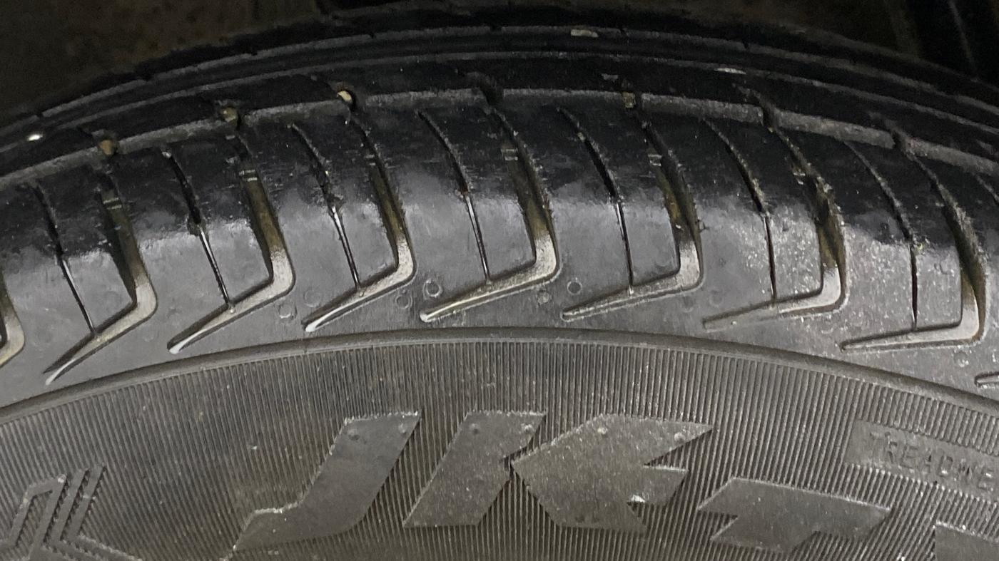 2019 Renault Kwid RXT 1.0 (O), Petrol, Manual, 60,583 km, Right Rear Tyre Tread